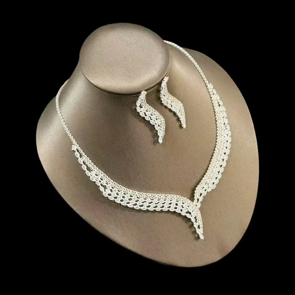 Fashionable and casual jewelry set, versatile chain set, bride's wedding, newlywed gift accessories