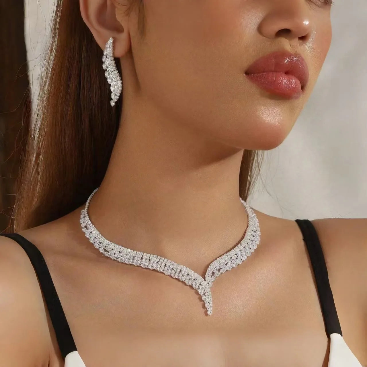 Fashionable and casual jewelry set, versatile chain set, bride's wedding, newlywed gift accessories